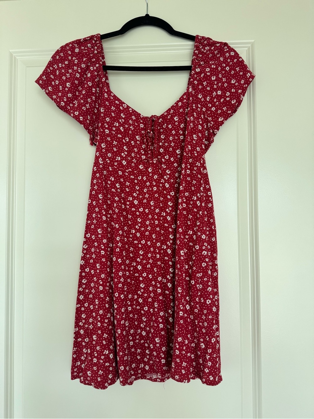 American Eagle Outfitters Red Floral Short Sleeve Dress
